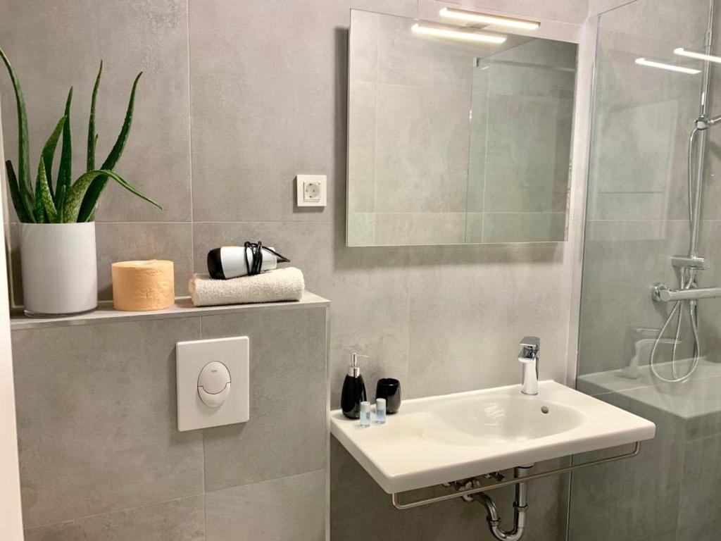 Deluxe Suites Mandic Omiš Exteriör bild