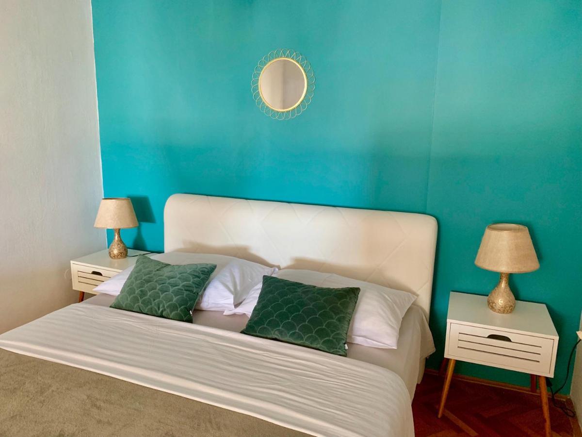 Deluxe Suites Mandic Omiš Exteriör bild