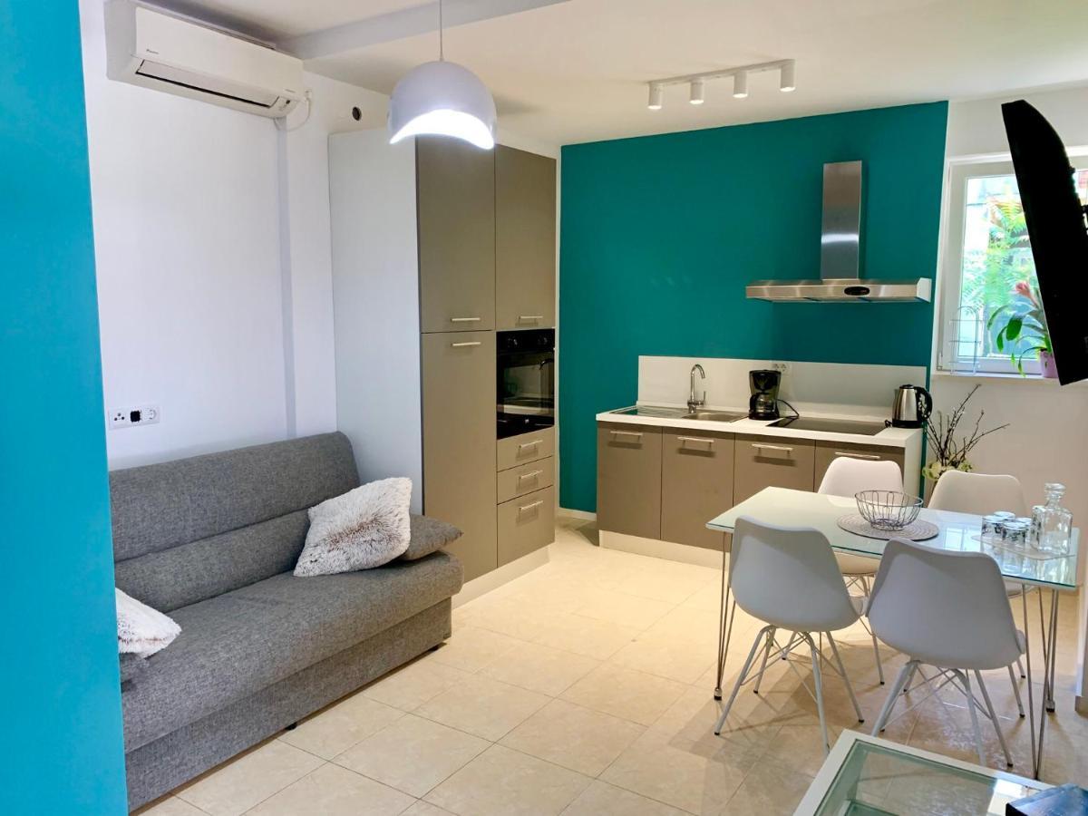 Deluxe Suites Mandic Omiš Exteriör bild