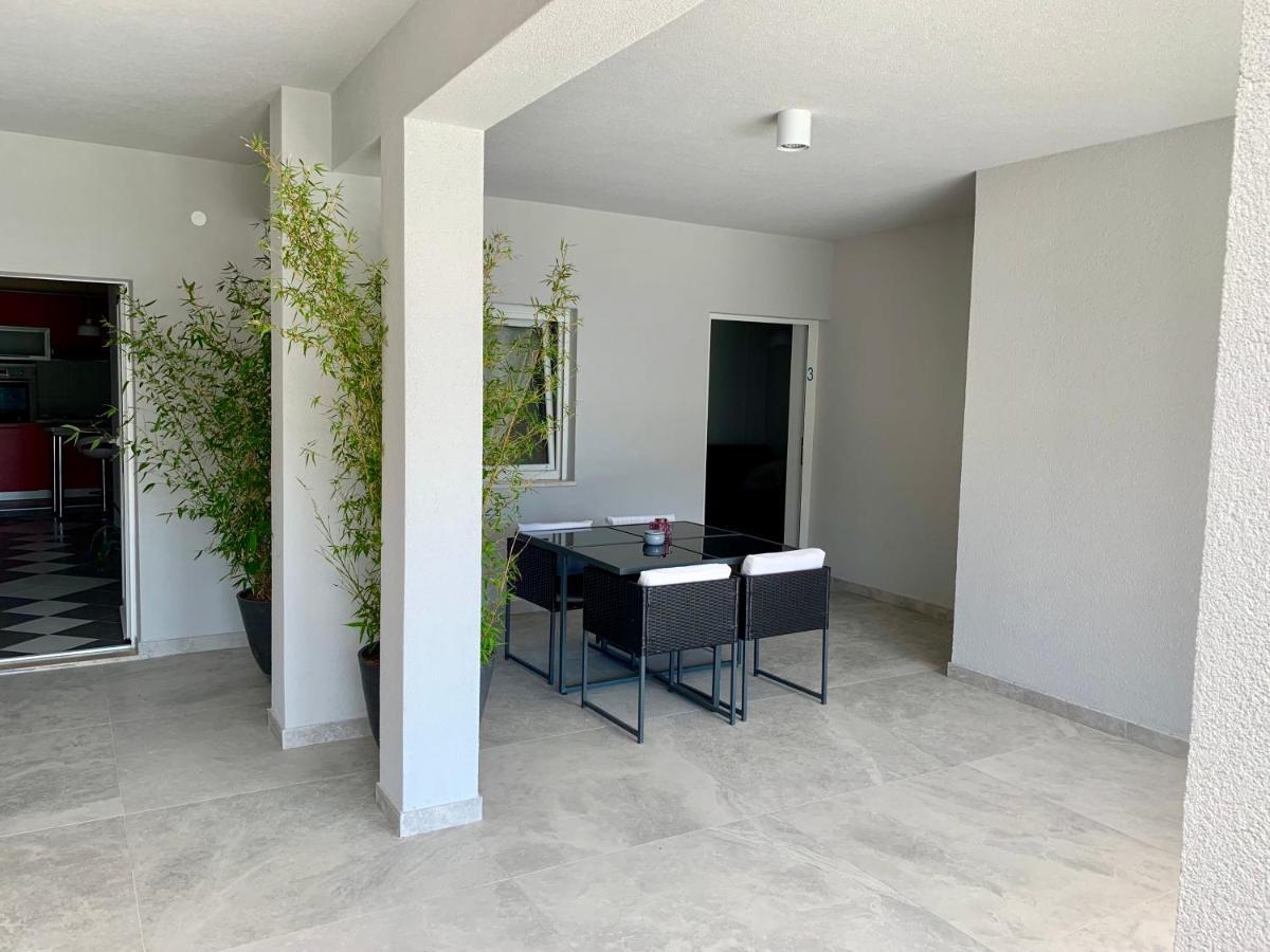 Deluxe Suites Mandic Omiš Exteriör bild